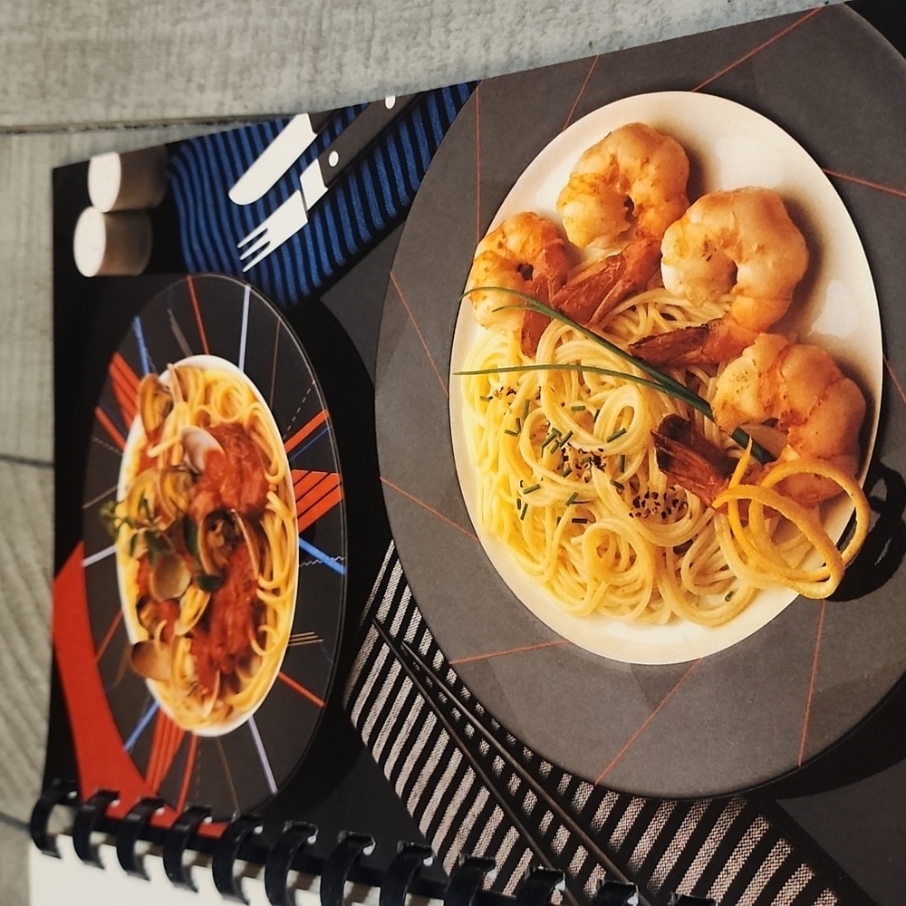 CANADA COOKBOOK PASTA - Picture 6 of 6